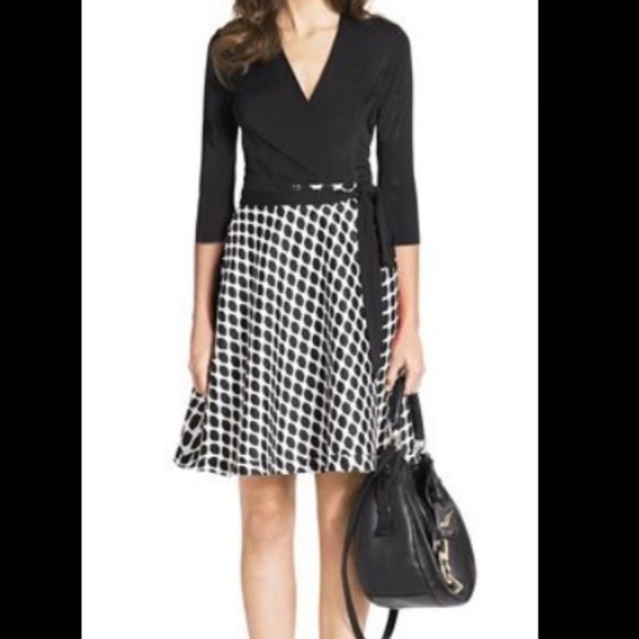 Diane Von Furstenberg Amelia Jungle Diamond Wrap Dress Size 4 worn by stars NWOT - Picture 1 of 16
